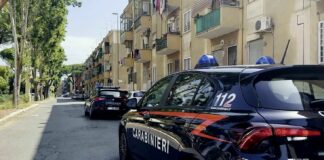 Auto a noleggio per trasportare droga, 5 arresti a Roma