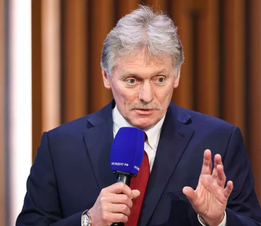 Russia, Peskov: “Gli aggiustamenti della strategia Usa sono coerenti con la nostra visione”