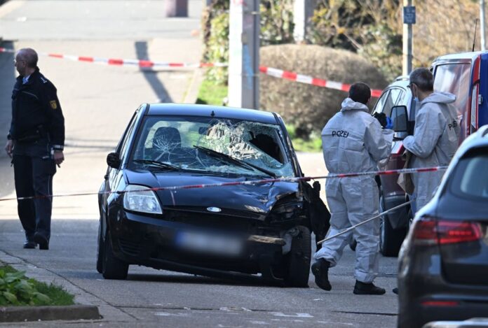 Mannheim-auto-sulla-folla (1)