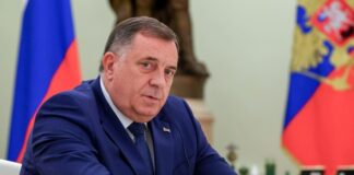 زعيم صرب البوسنة يلجأ إلى موسكو بعد مذكرة توقيف دولية