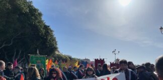 Da Trapani soffia il vento della memoria, in 50 mila per dire “no alle mafie”