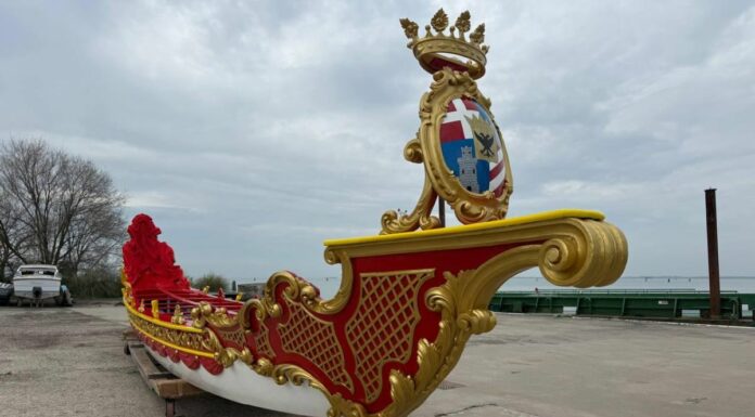 Regata storica 2025, varata la Bissona Rezzonico restaurata