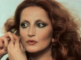 86 anni per Mina, icona intramontabile della musica italiana