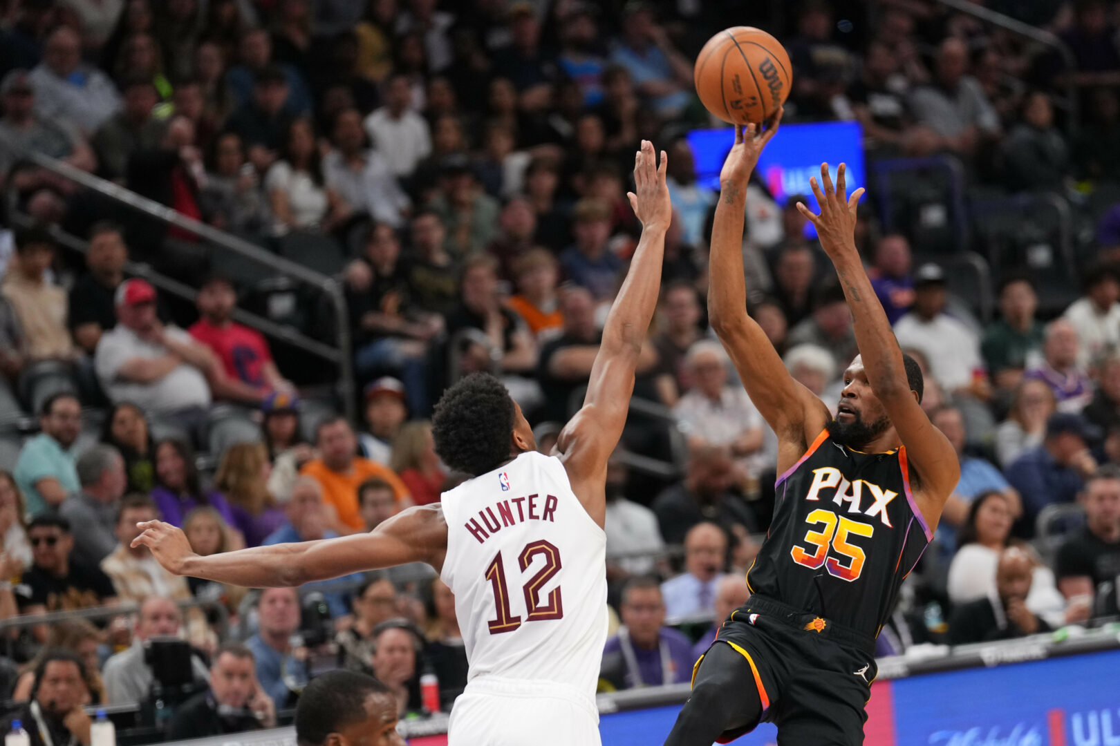 Nba, Cleveland sconfitti con i Suns e Denver cade a Portland