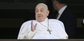 Il medico che ha curato il Pontefice “Così lo abbiamo salvato”