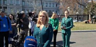 Ucraina, Leavitt “Trump frustrato con Putin e Zelensky”