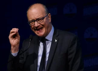 Professore aggredito da studenti 14enni nel Teramano, Valditara “Nessuna indulgenza verso i violenti”