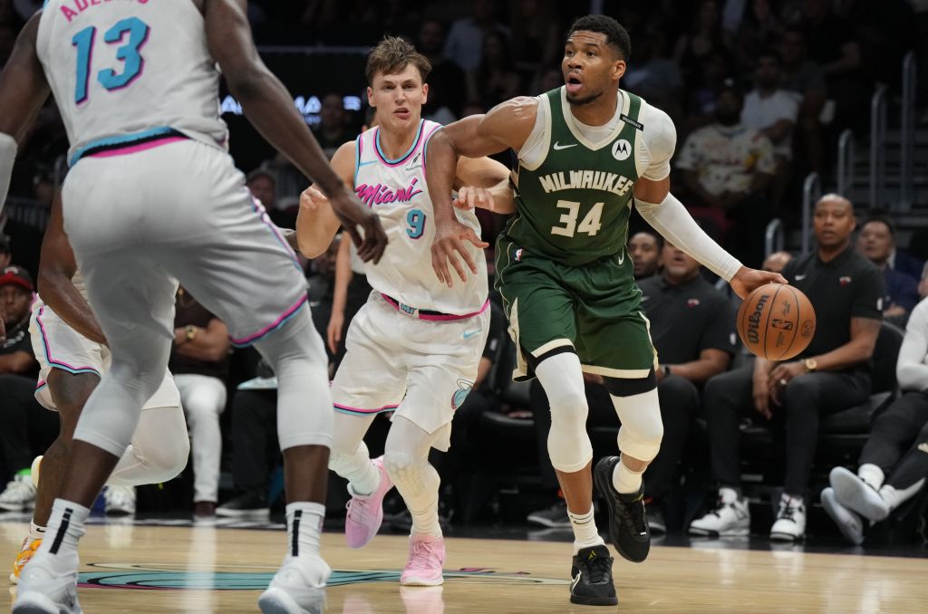 Nba, Antetokounmpo trascina i Bucks a Miami