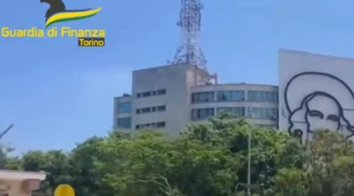 Frode fiscale da 9 milioni, otto indagati a Torino