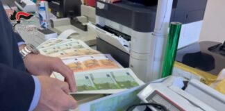 Smantellata a Lecce una stamperia clandestina di banconote false
