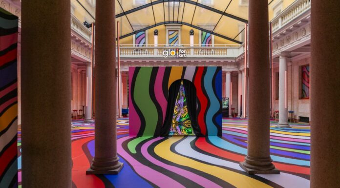 glo for art apre la Milano Design Week con l’installazione Hyper Portal