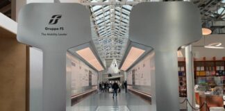 Il Gruppo FS alla Milano Design Week con l’opera “Pensiero Binario”