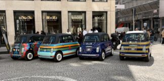 Fiat Topolino si tinge dei colori di Gallo durante la Milano Design Week