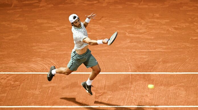 Musetti batte Tsitsipas e vola in semifinale a Montecarlo