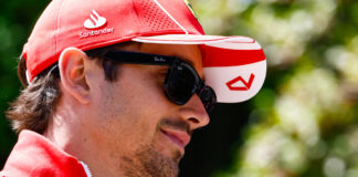 Gp Bahrain, Leclerc in prima fila dopo penalizzazione piloti Mercedes