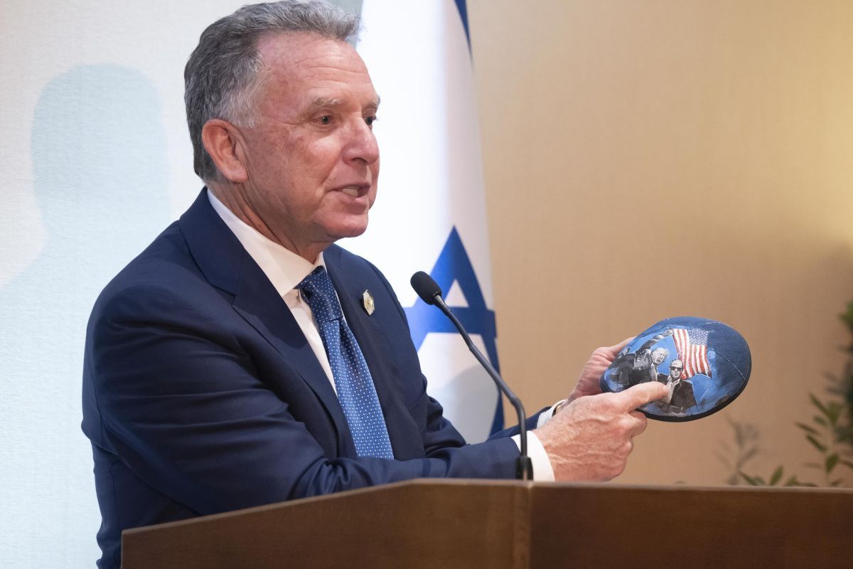 Ucraina, Witkoff “Putin disponibile a discutere pace permanente”
