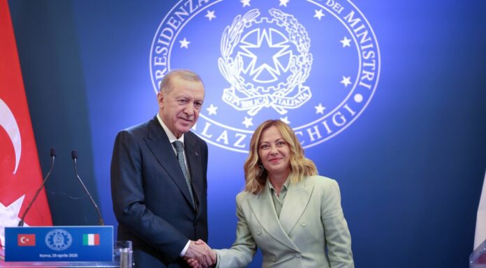 Italia-Turchia, Meloni incontra Erdogan “Confermata la solidità dei rapporti”