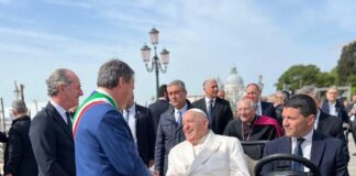 Papa Francesco, il cordoglio di Brugnaro “Ha segnato la storia del nostro tempo”