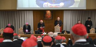 La Congregazione dei Cardinali “Apprezziamo il passo indietro di Becciu”