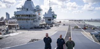 Carrier Strike UK Royal Navy pronto a dispiegamento Indo-Pacifico