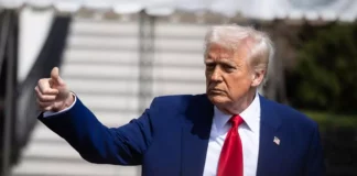 Media Usa, Trump decide l’esenzione dai dazi per smartphone e computer