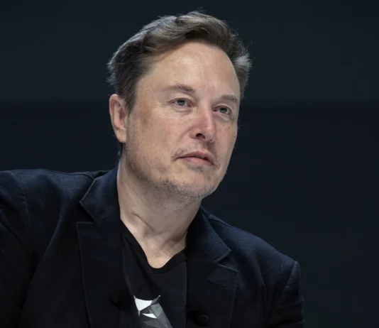 Elon Musk “Costruire un nuovo mondo su Marte è ora possibile”