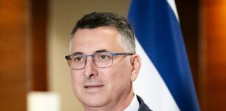 Israele a Macron “Riconoscimento dello stato palestinese allontana la pace”