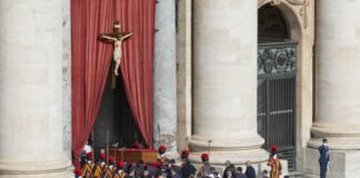 In 400 mila per l’addio a Papa Francesco