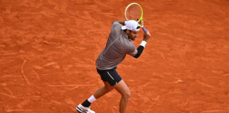 Berrettini elimina Zverev a Montecarlo, Cobolli supera il primo turno e Sonego viene eliminato