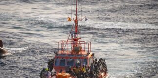 Alarm Phone “Soccorso necessario per 37 migranti nel Mediterraneo”