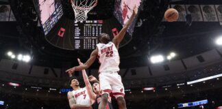 Dallas e Miami ancora in corsa per i playoff Nba, fuori Chicago e Sacramento