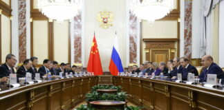 Il ministro degli esteri della Cina a Mosca “Con la Russia amici per sempre”
