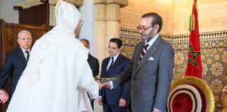 ملك المغرب يعين عددا من السفراء الجدد