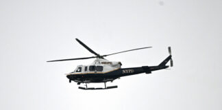 Precipita un elicottero a New York, sei le vittime