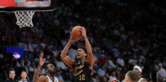 Cleveland vola al secondo turno play-off, Golden State sul 3-1