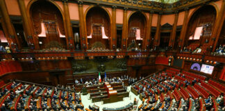 Il Parlamento ricorda Papa Francesco “Uomo di pace e speranza”