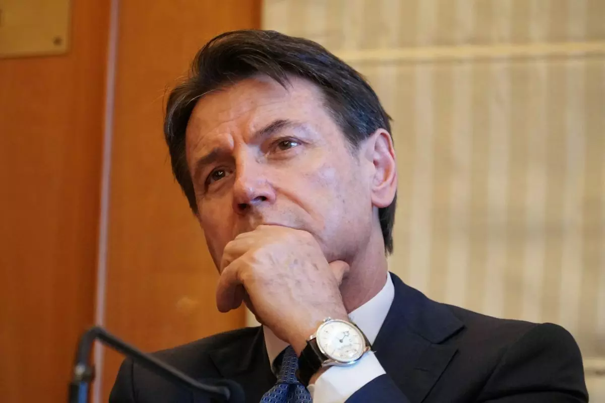 geronimo it sindaco-e-assessore-agli-alunni-siamo-pronti-e-pi-forti-il-futuro-y-il-vostro-tempo-A26656 009