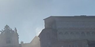 Fumata bianca, eletto il nuovo Papa