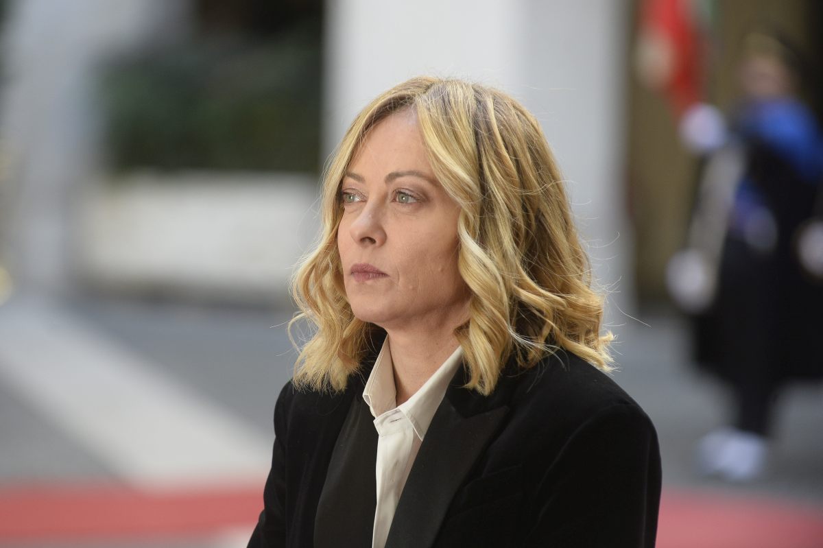 Meloni a Leone XIV “Il mondo ha disperato bisogno di pace”