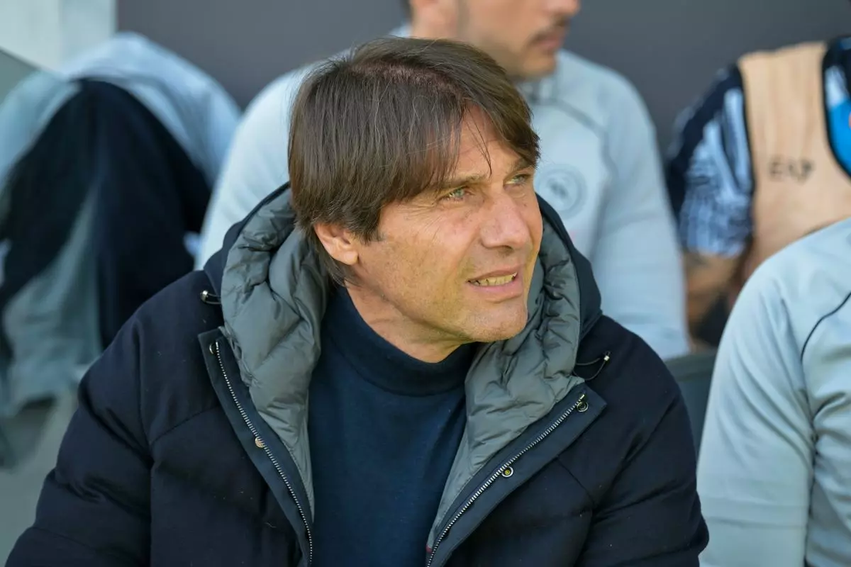 Conte “Ai tifosi interessa lo scudetto del Napoli, non il mio futuro” Conte “Ai tifosi interessa lo scudetto del Napoli, non il mio futuro”