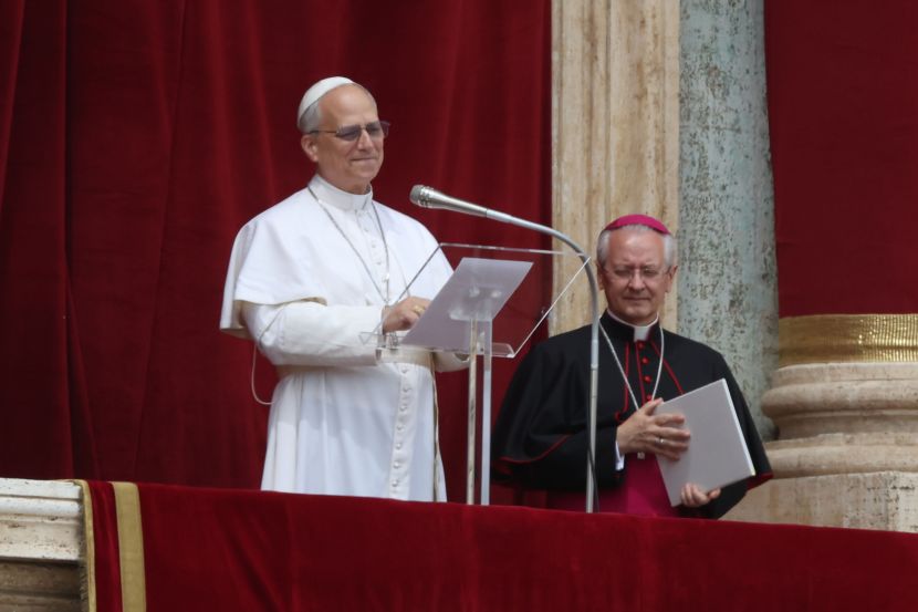 Papa “Mi rivolgo ai grandi del Mondo, mai più la guerra” Papa “Mi rivolgo ai grandi del Mondo, mai più la guerra”