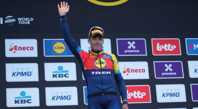 Pedersen vince in volata anche la 3^ tappa al Giro e torna in rosa