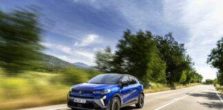 Renault presenta il nuovo motore full hybrid E-Tech 160 cavalli