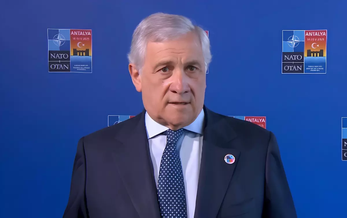Tajani al vertice Nato “La Russia non vuole accelerare sulla pace” Tajani al vertice Nato “La Russia non vuole accelerare sulla pace”