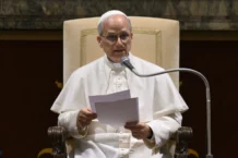 Papa Leone XIV “La paura del futuro rende i giovani fragili, ascoltare la richiesta d’aiuto”