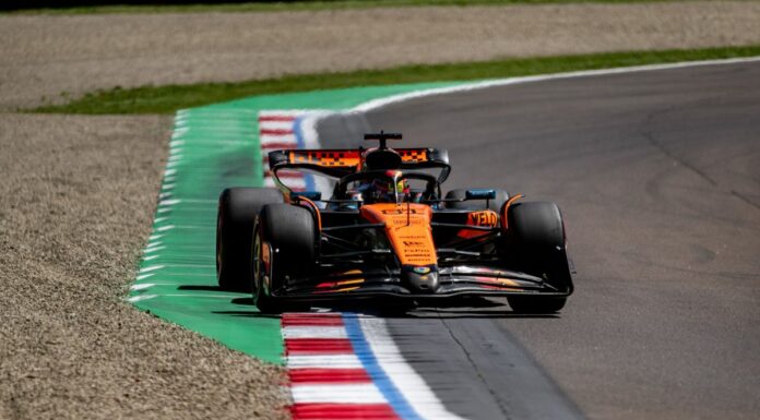 Le McLaren dominano il venerdì di Imola, Piastri il più veloce
