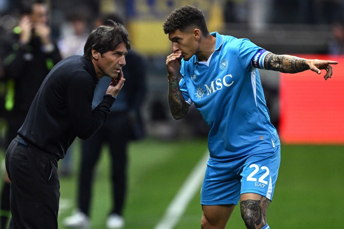 Il Napoli pareggia 0-0 a Parma, lotta scudetto resta viva Il Napoli pareggia 0-0 a Parma, lotta scudetto resta viva