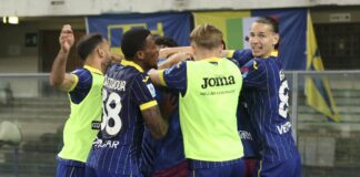Lazovic risponde a Caqueret, tra Verona e Como finisce 1-1