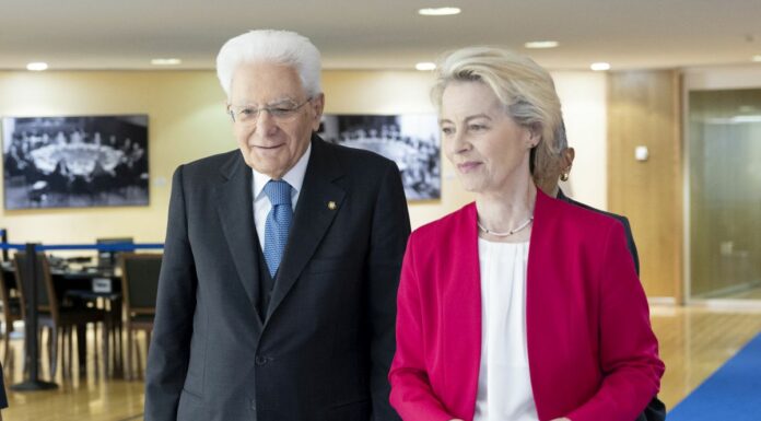 Ue, Von der Leyen a Mattarella “Risponderemo all’appello ‘Nessun dorma’” / Video