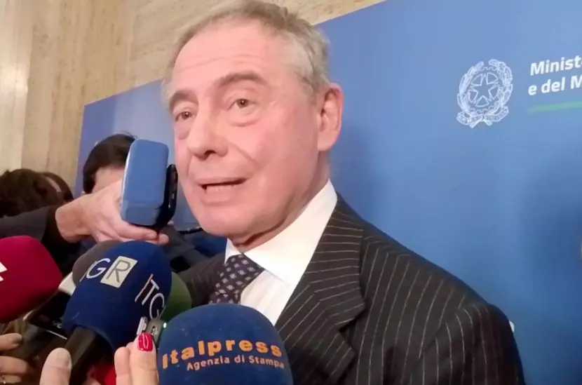 Ex Ilva, Urso “Faremo il possibile per garantire ripresa del sito” Ex Ilva, Urso “Faremo il possibile per garantire ripresa del sito”